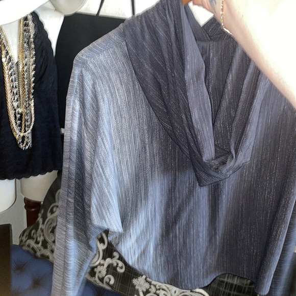 Lululemon Lab Varsa Hoodie - Picture 6 of 6